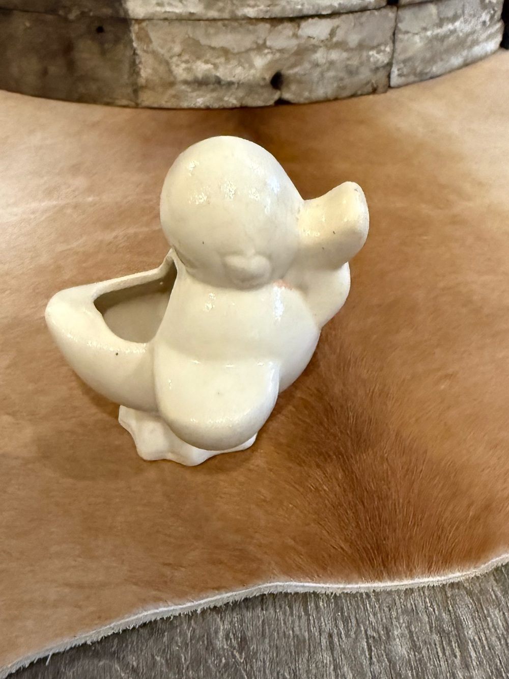Miniature Vintage Ceramic Duck Planter in Cream - Decorative Home Accent - Picture 5 of 12